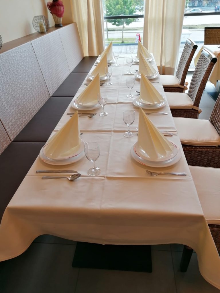 ARAM Restaurant in Gersthofen bietet einen perfekten Raum für Hochzeiten, Firmenfeiern & vieles mehr. Jetzt Raum mieten in Gersthofen